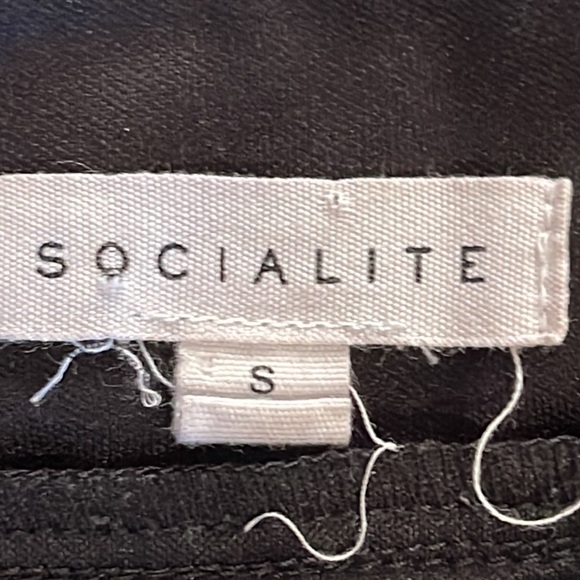 Socialite pleather skirt size S - Picture 2 of 4